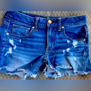 American eagle mid shorts